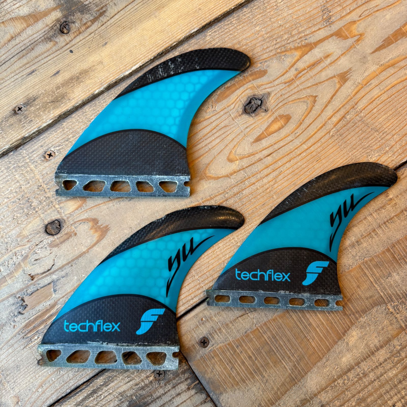 FUTURES (フューチャー) YU トライフィン YU トライフィン YU] トライ