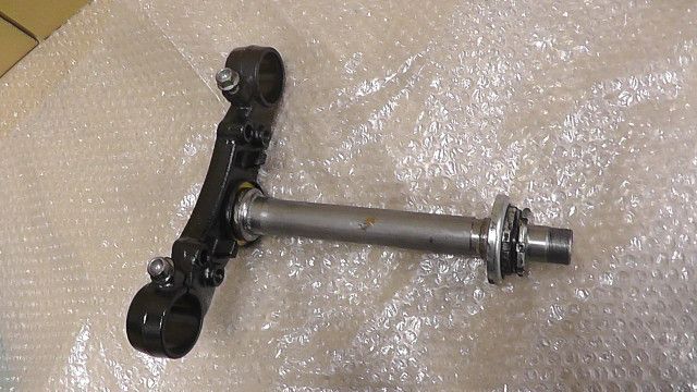 CB400SF VTEC REVO NC42-1010xxx の ステム 1760491677