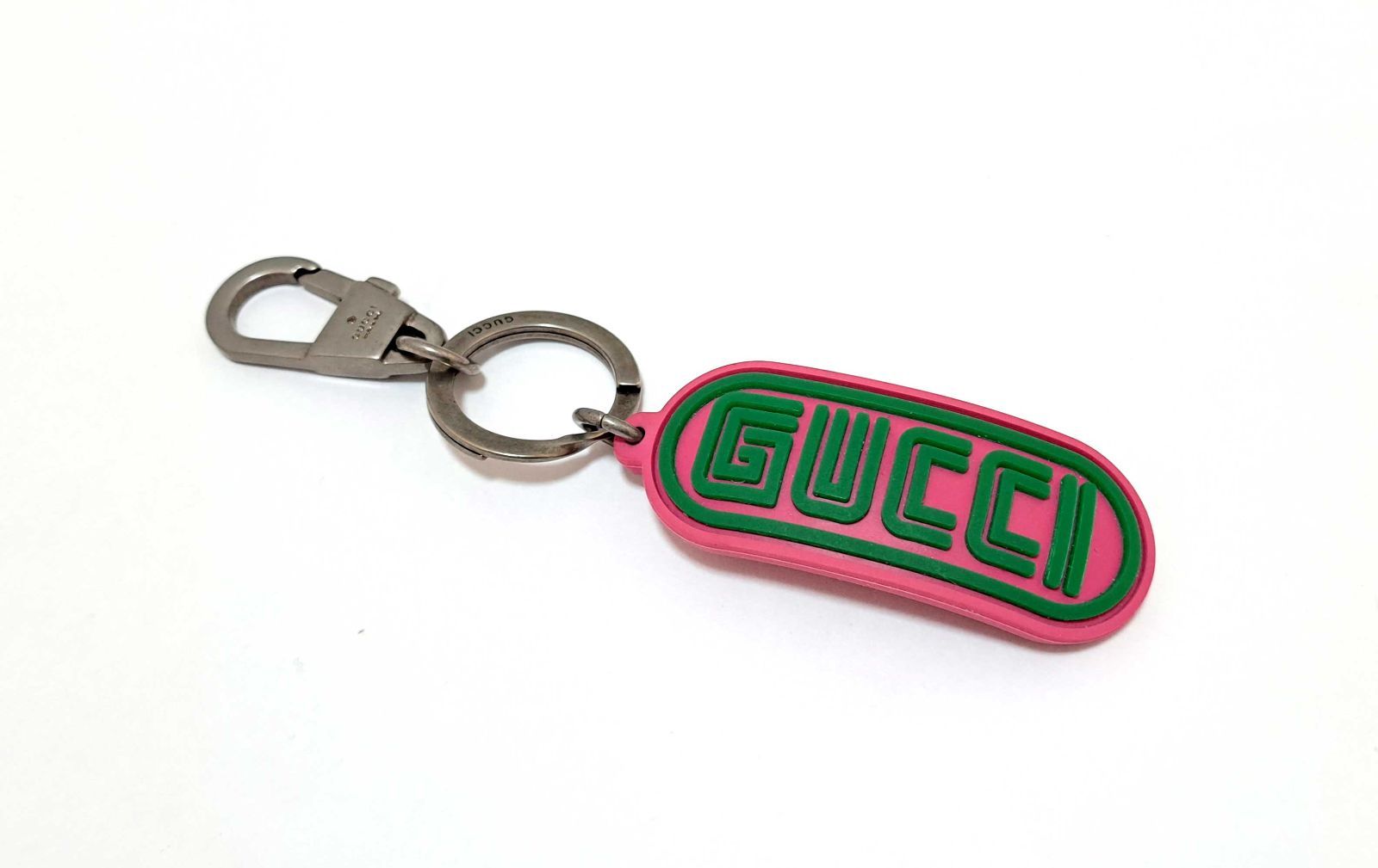 新品未使用 gucci ラバーキーホルダー econet.bi