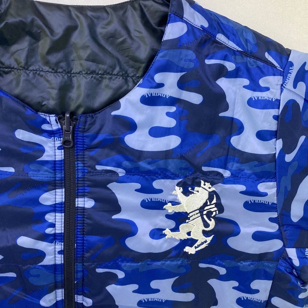 ロゴ×カモフラ柄