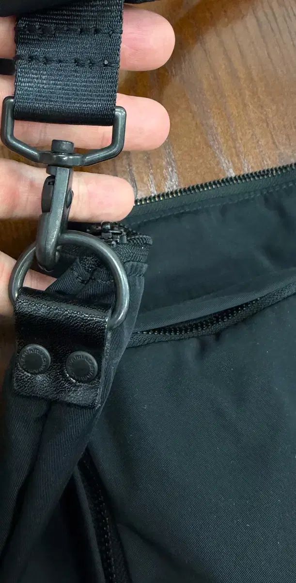 AMIACALVA ギャバジン ボディバッグ クロスバッグ