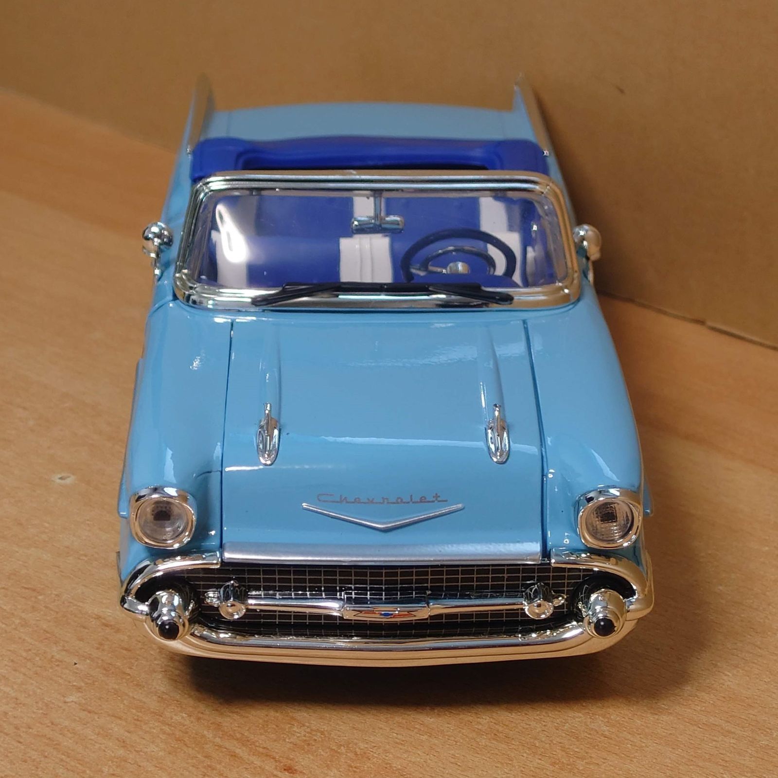 1/18 シボレーベルエアコンバーチブル ブルー 1957 Chevy MM製 - メルカリ