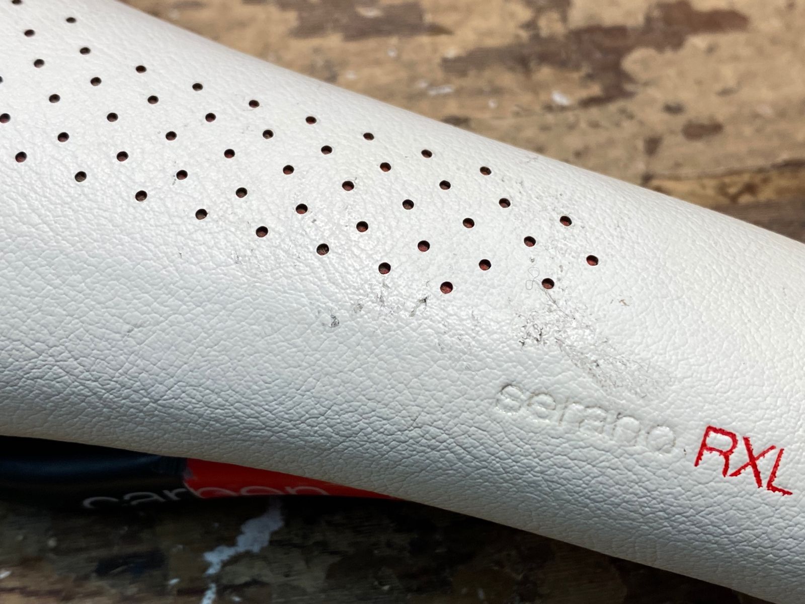 HQ071 ボントレガー BONTRAGER セラーノ SERANO RXL サドル カーボン 