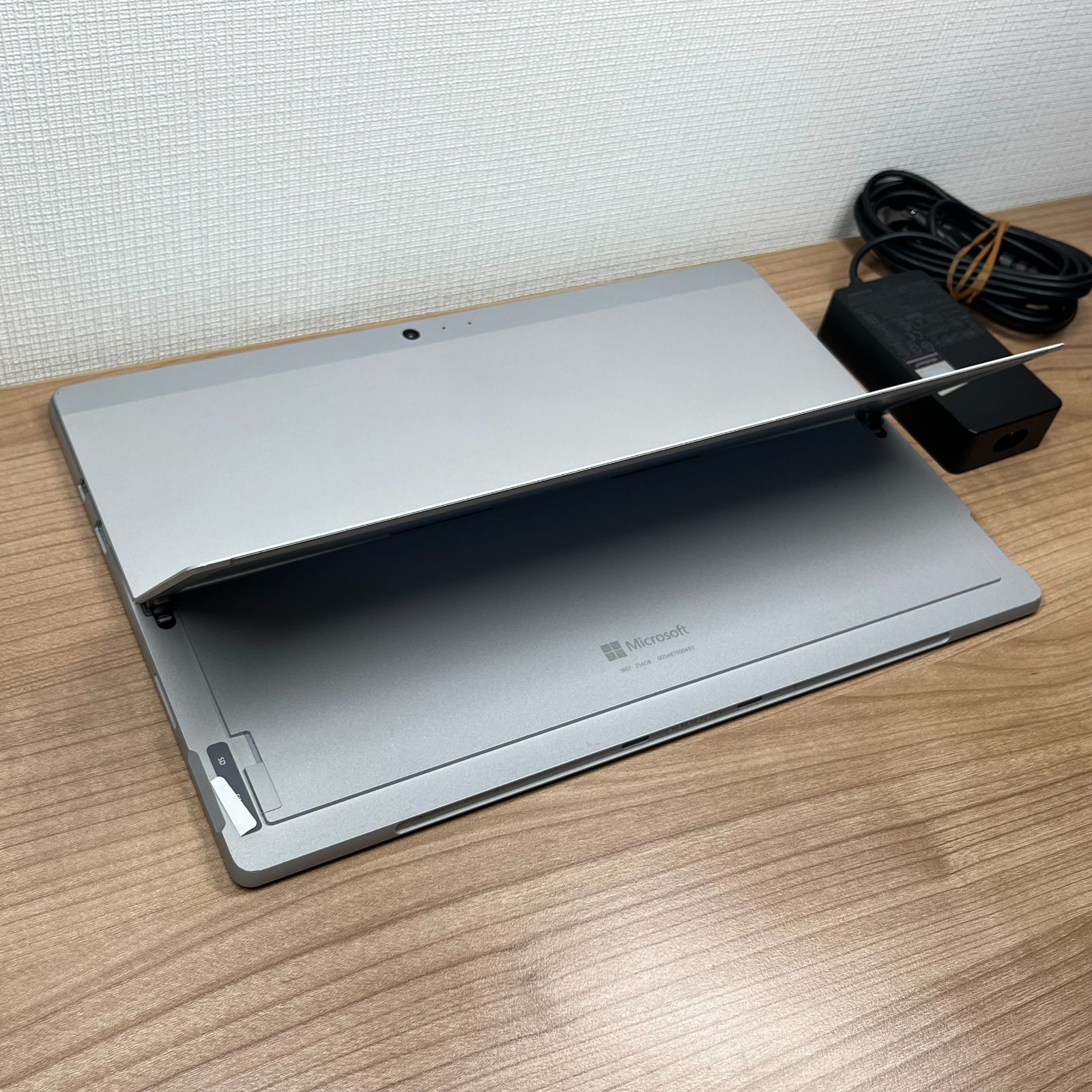 Simモデル〉08132  Microsoft Surface Pro5 第7世代  8GB/256GB i5 Office2021 Windows11