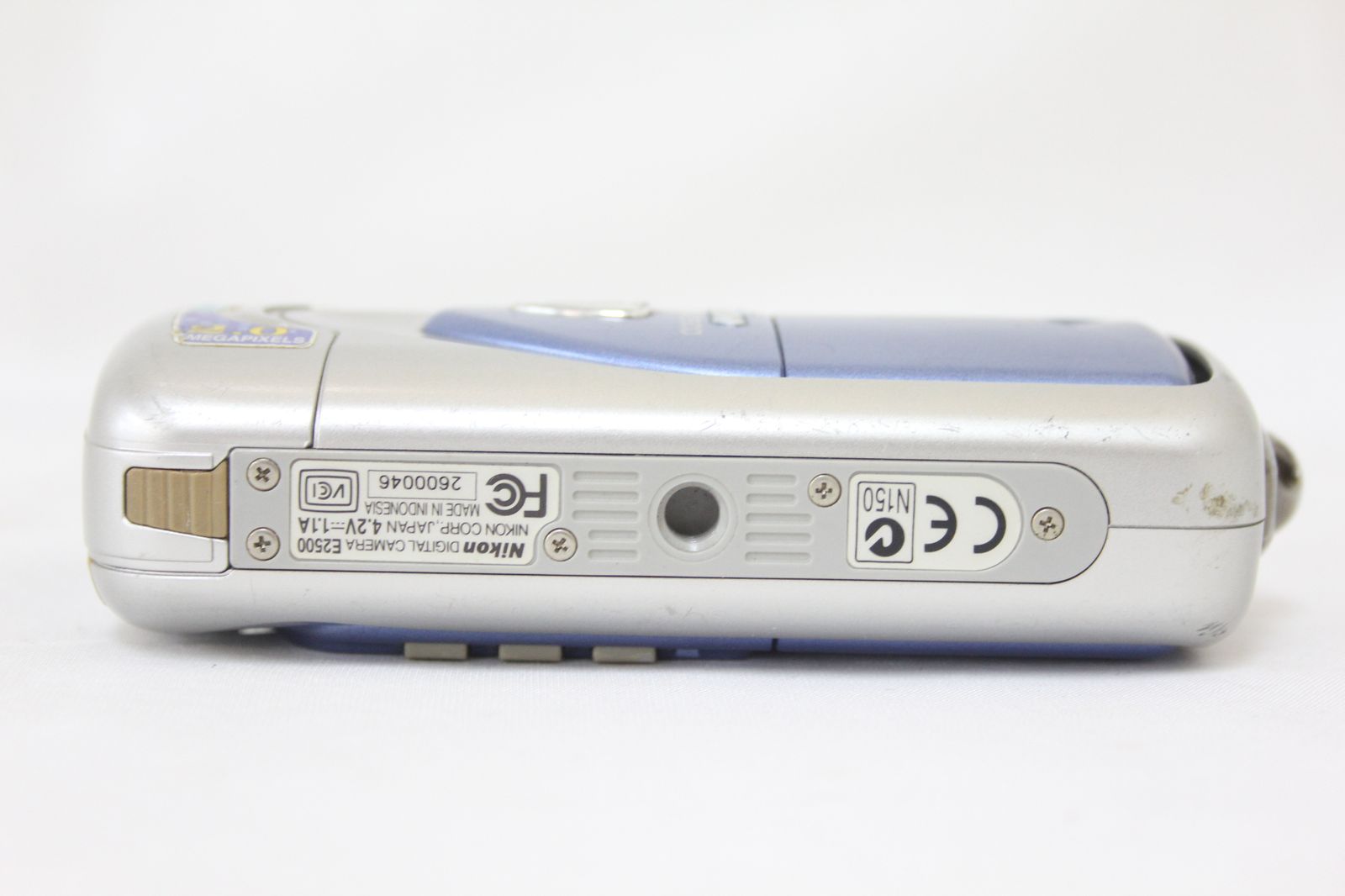 Nikon Coolpix 2500コンパクトデジタルカメラ　ジャンク品 Nikon Coolpix 2500コンパクトデジタルカメラ ジャンク品 ジャンク