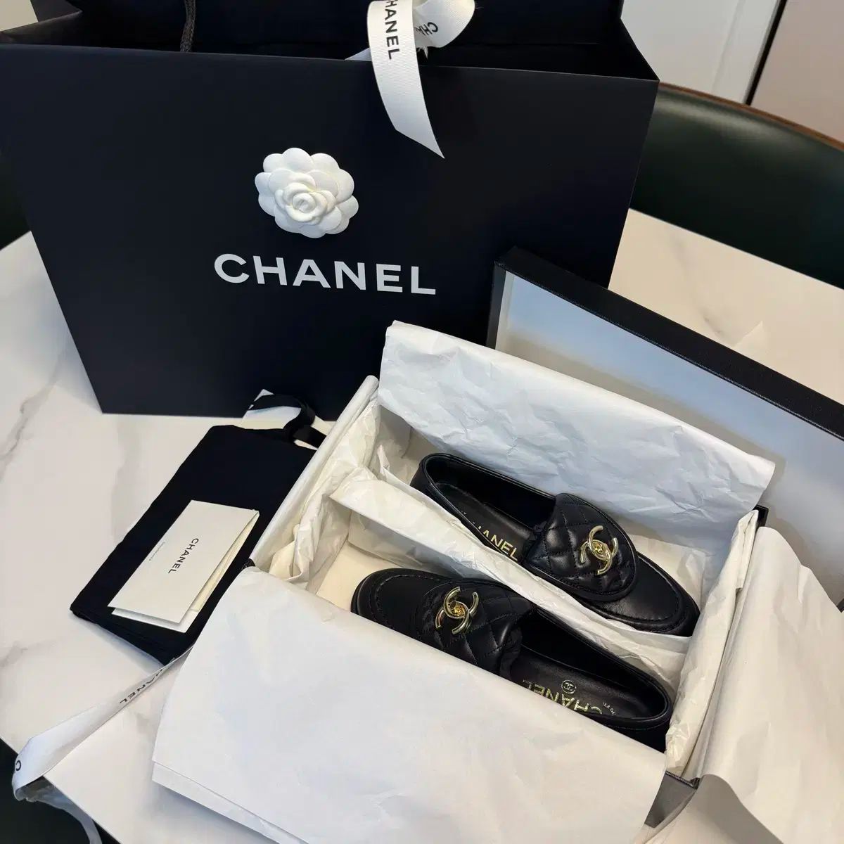 CHANEL(シャネル) ターンロック ローファー - メルカリ CHANEL(シャネル) ターンロック ローファー - メルカリ