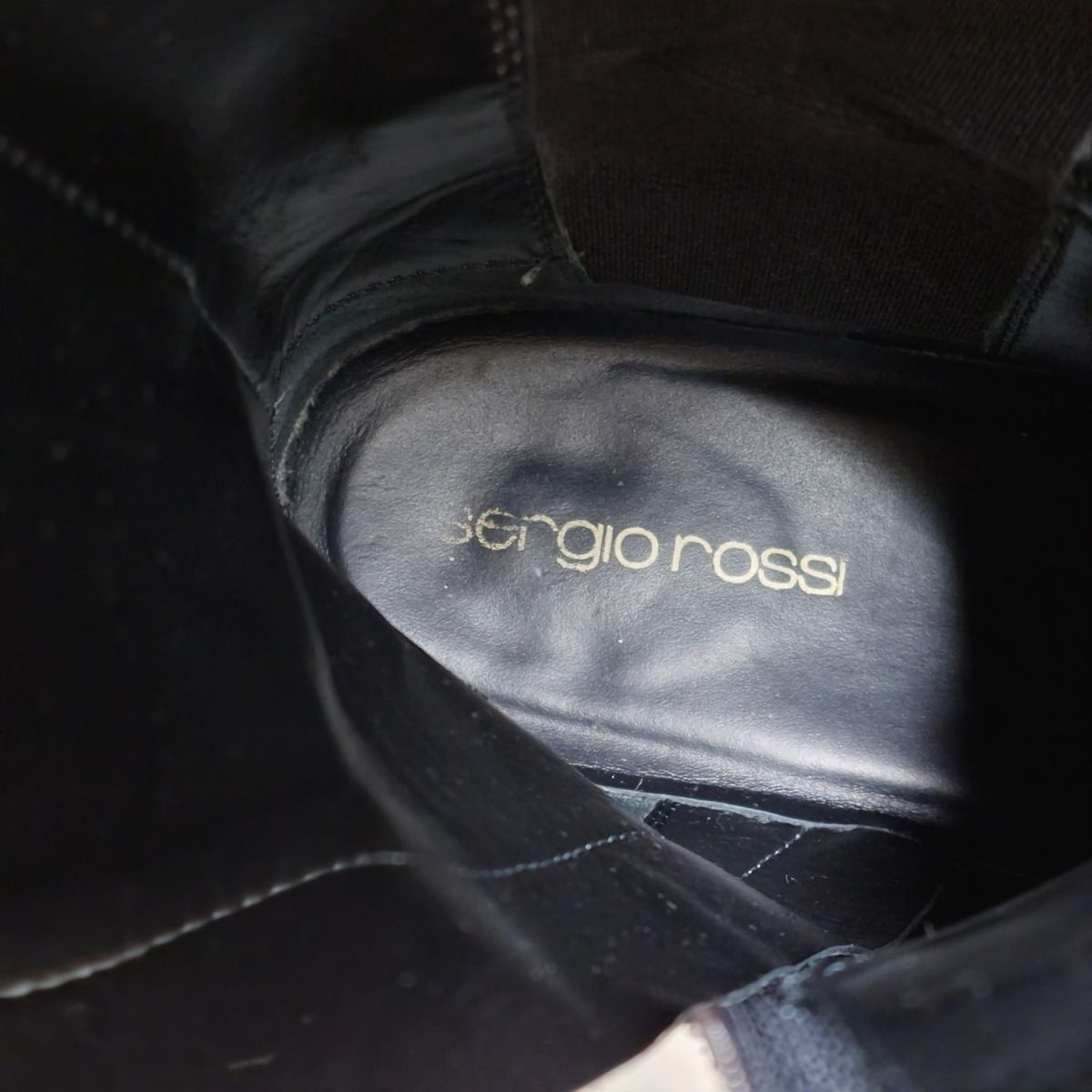 - ダークグレー