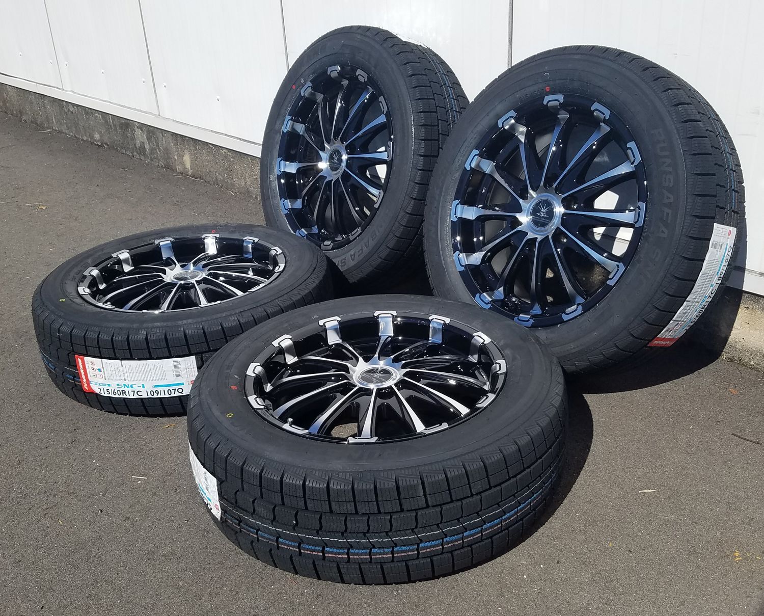 スタッドレス ハイエース 車検対応品 Bounty Collection BD12 ナンカン 