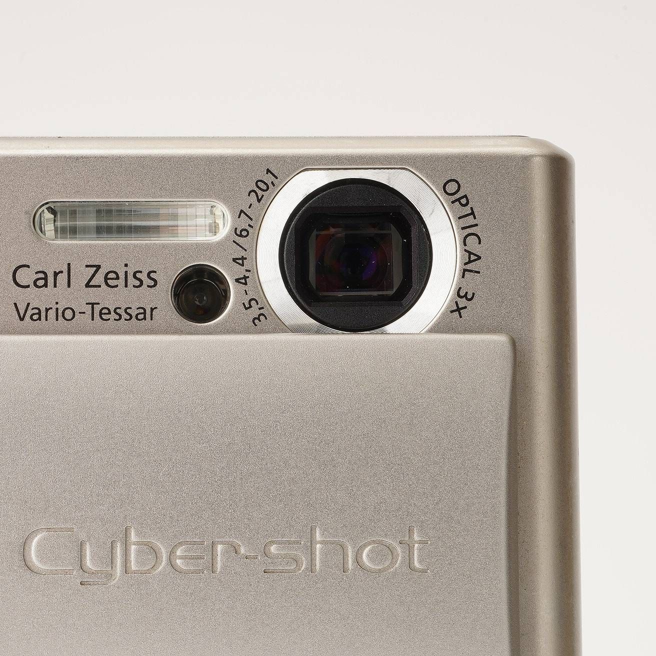 デジタルカメラ Panasonic DMC-FX8 & Panasonic DMC-FS7 概要 デジタルカメラ DMC-FS7 | LUMIX（ルミックス） ミラーレス