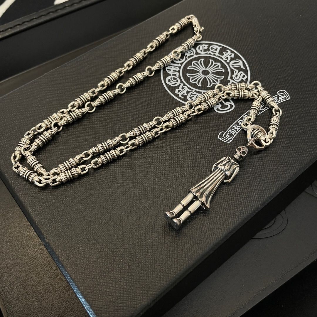 【新品未使用】クロムハーツ（Chrome Hearts）スカルフィギュアペンダント ネックレス シルバー