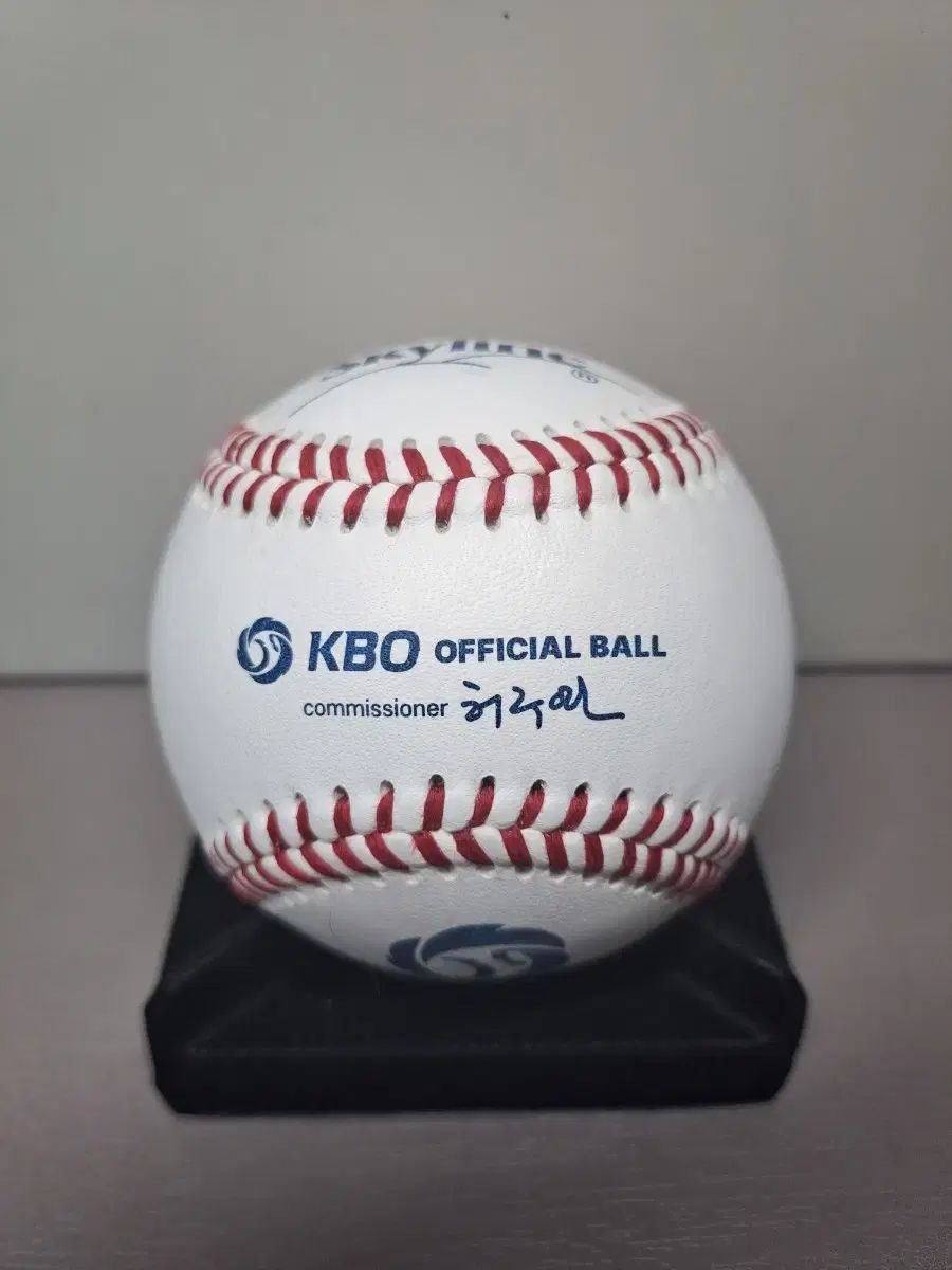 李大浩　イデホ　直筆サイン　ボール ロッテ・ジャイアンツ 李大浩（イ・デホ） 直筆 サインボール