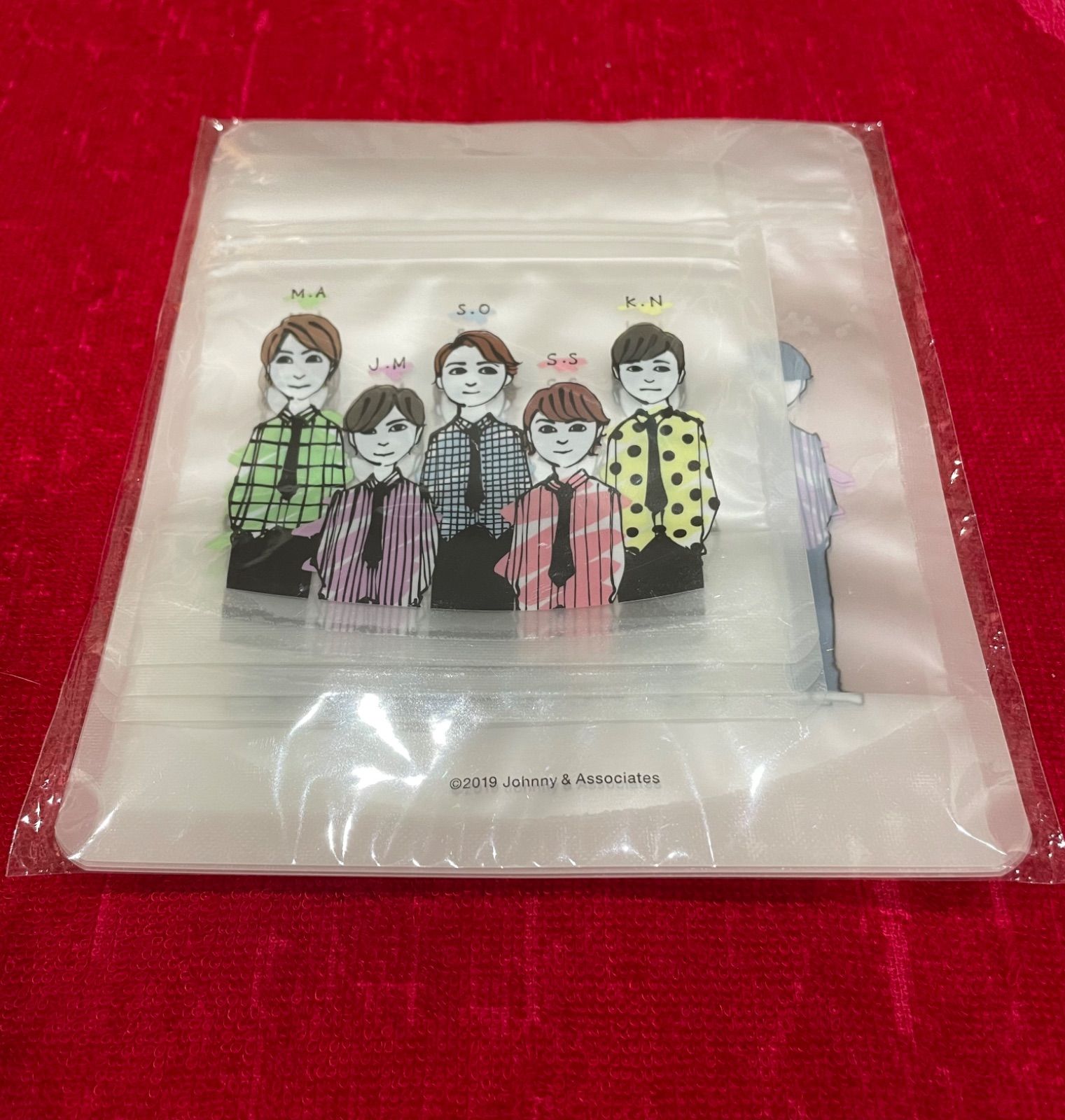 嵐の展覧会グッズ、ジッパーパック(イラストC) - メルカリ