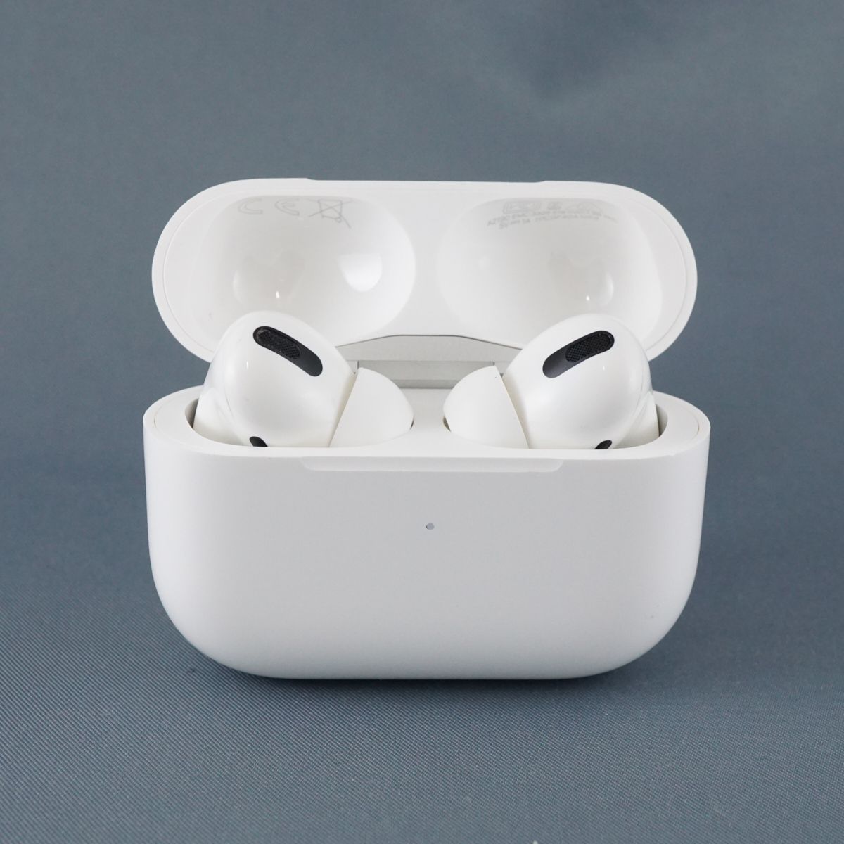 Apple AirPods Pro MagSafe充電ケース付 USED美品 第一世代 ワイヤレス