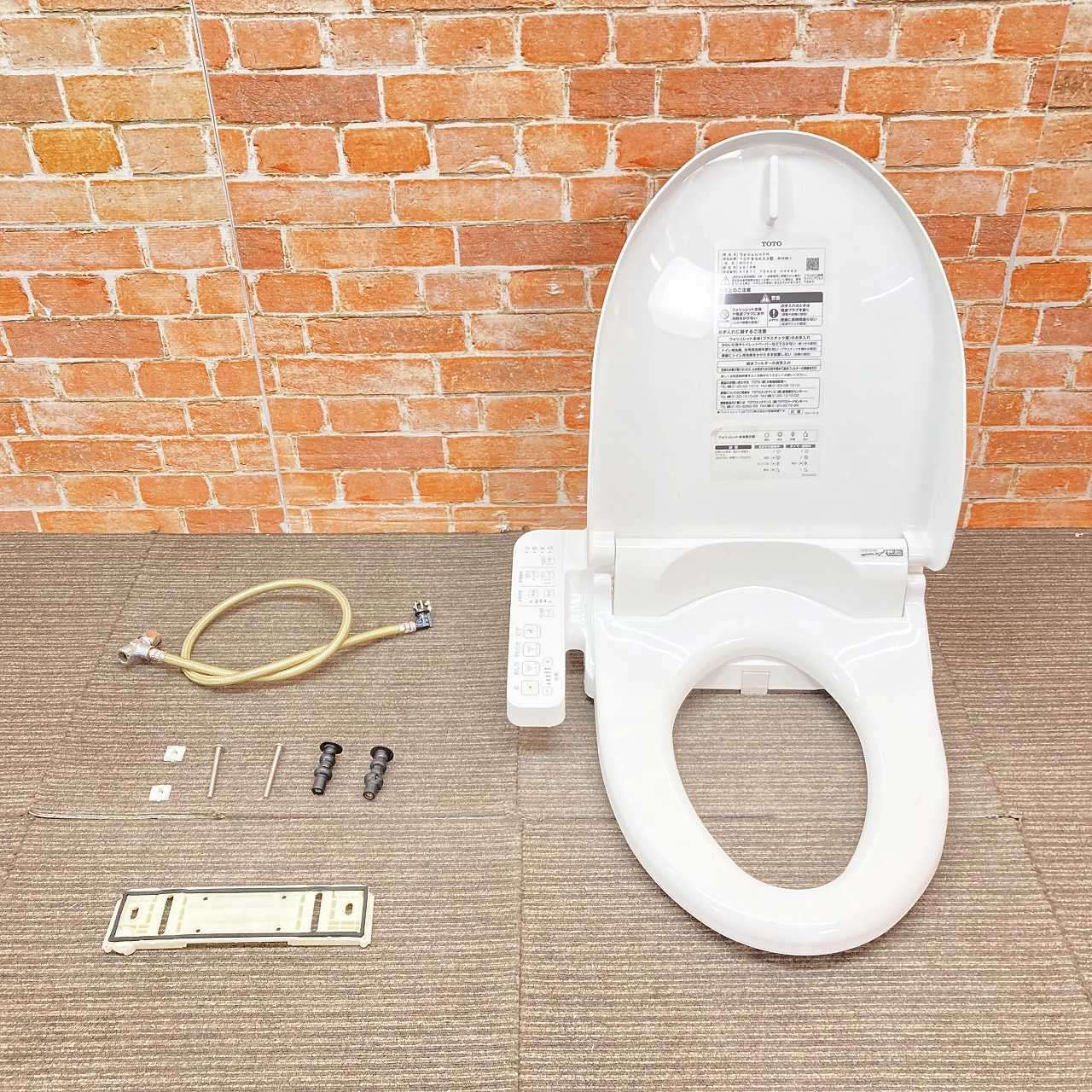 品 TOTO 電気温水便座 ウォシュレット シャワートイレ TCF8HK33 NW1 ホワイト 2J092602