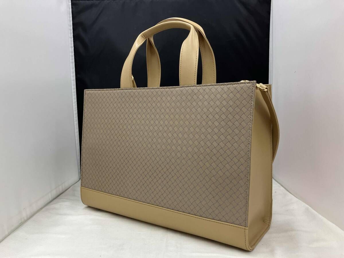 印傳屋 INDEN－YA ハンドバッグ 網代編 グレージュ 6377 77手提 箱あり 