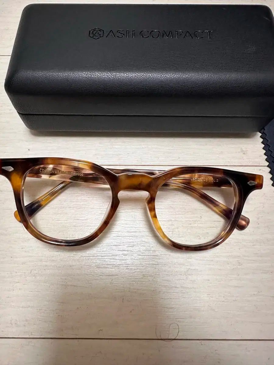 アシュクロポート TH1005 キャメル 1 会議用