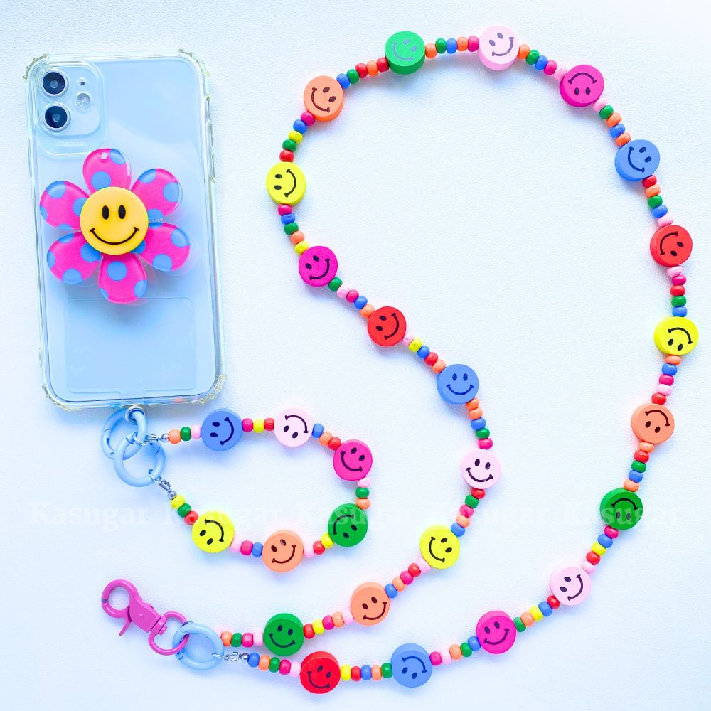 【s-61】ビーズストラップ スマホ❁ニコちゃん カラフル 個性的古着韓国 s-61】ビーズストラップ スマホ❁ニコちゃん カラフル 個性的古着韓国
