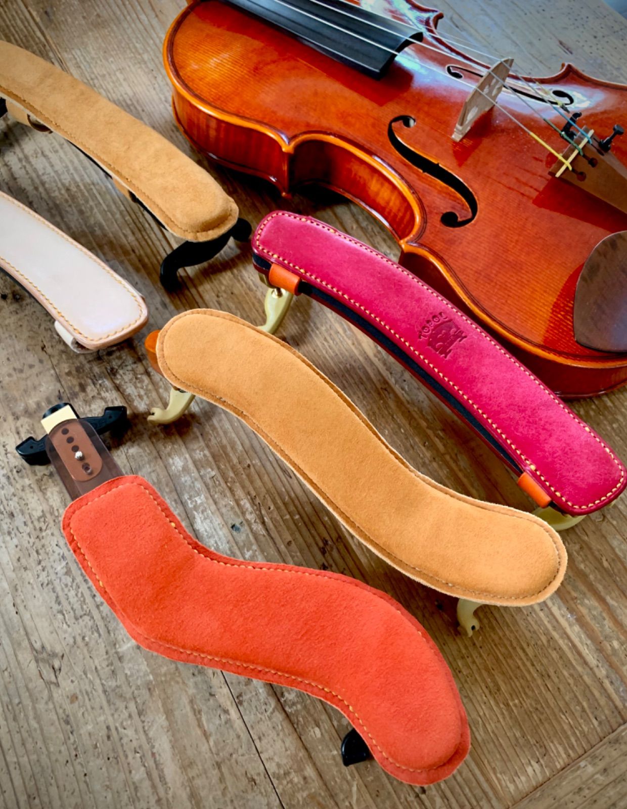 KUN Coussin Bravo 肩当 バイオリン用 4/4サイズ KUN Bravo Collapsible 4/4 | 【クロサワ楽器店オンライン