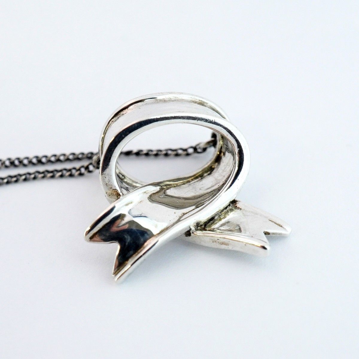 【Tiffany＆Co.】ティファニー　リボンモチーフネックレス　シルバー925 5jgb0527】ティファニー ネックレス リボンモチーフ シルバー925