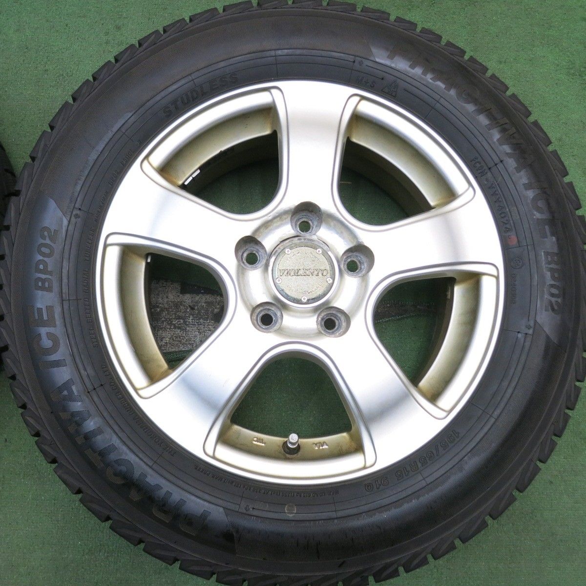 バリ溝 24年 9.5分 スタッドレス 195 65R15 プラクティバ アイス BP02 ヨコハマ製 VIOLENTO ヴィオレント 15インチ PCD114.3 5H 5092711HAス WWW_OLIVIERBERNSTEIN_COM