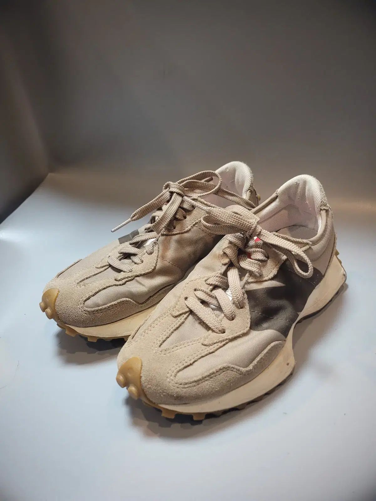【雷市場（ポンジャン）商品韓国直送】New Balance(ニューバランス) 327 ランニングシューズ ブラウン 230