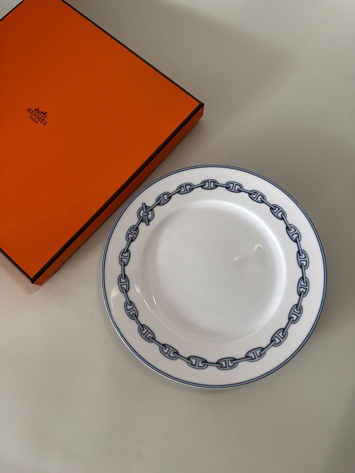 HERMES チェーンパターン皿 オレンジ箱付き HERMES 微少 チェーンパターン皿 オレンジ箱付き