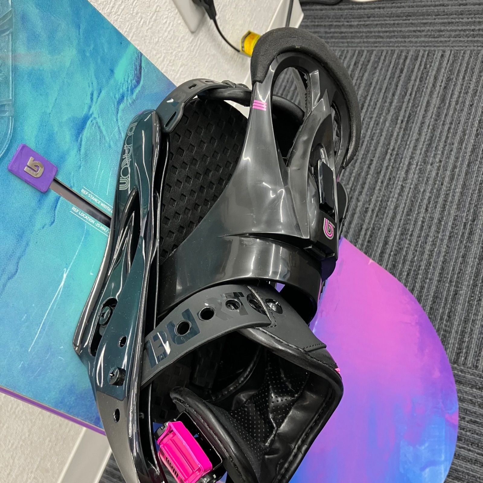 スノーボード 2015 Burton feather 140 v rocker pony 00245】 Burton feather 140 v rocker pony ビンディング付き - メルカリ