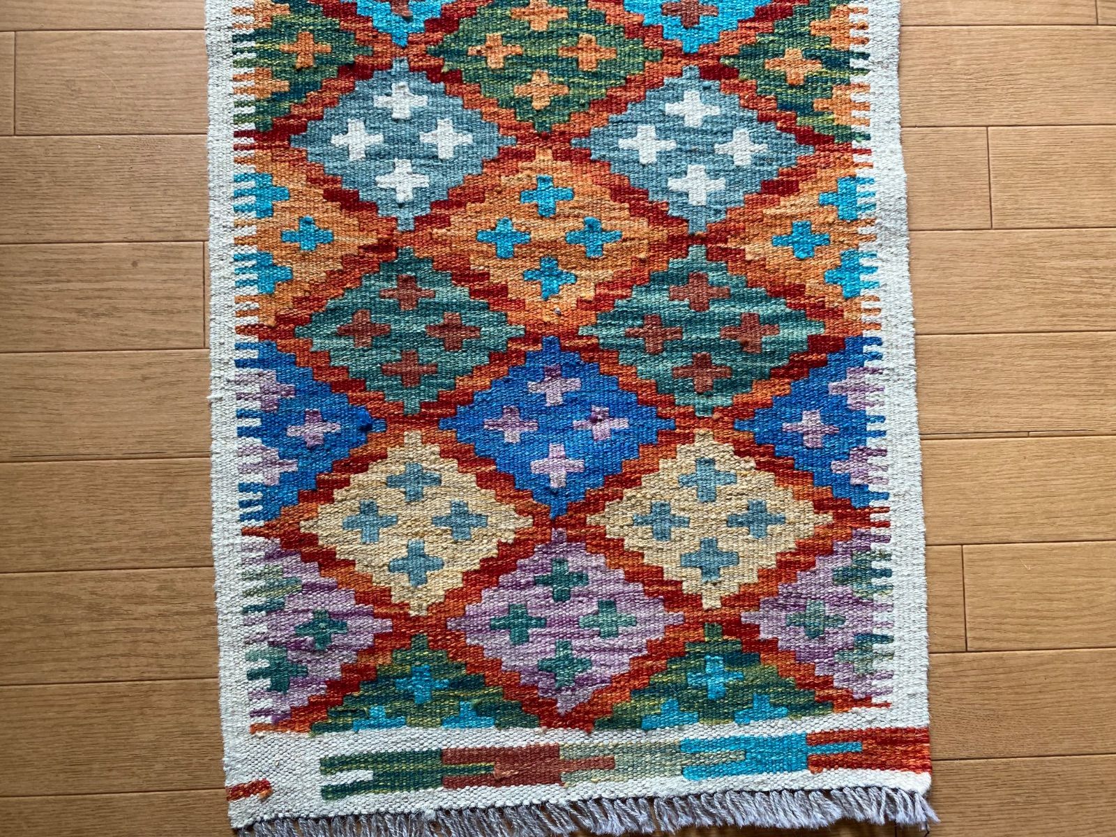 とても織りと色柄の良い素敵なアフガニスタンのキリム和室にも合います み