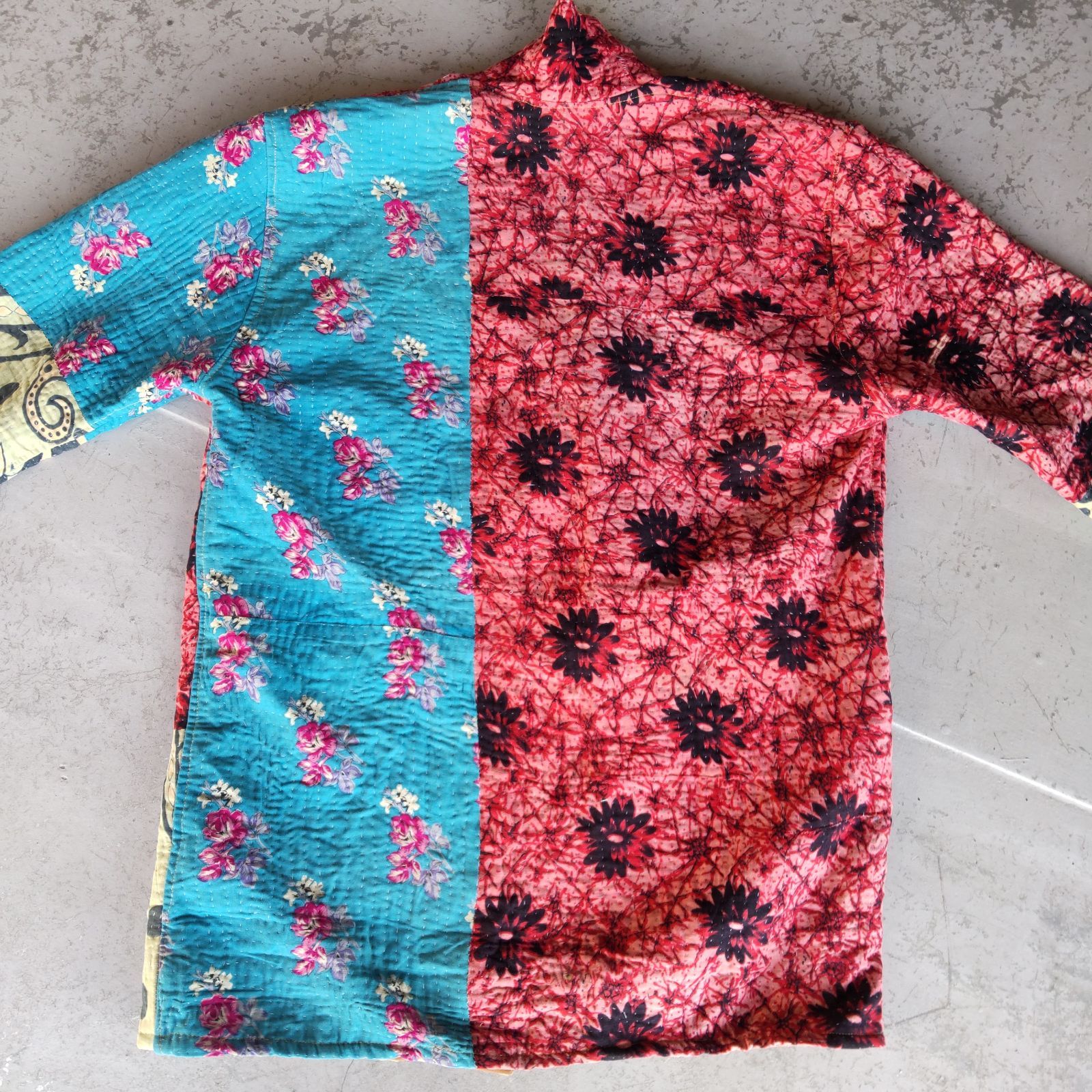 ①アンティーク刺繍カタンキルト　ラリーキルト 楽天市場】カンタ刺繍 ラリーキルト インドの古布171×133cm