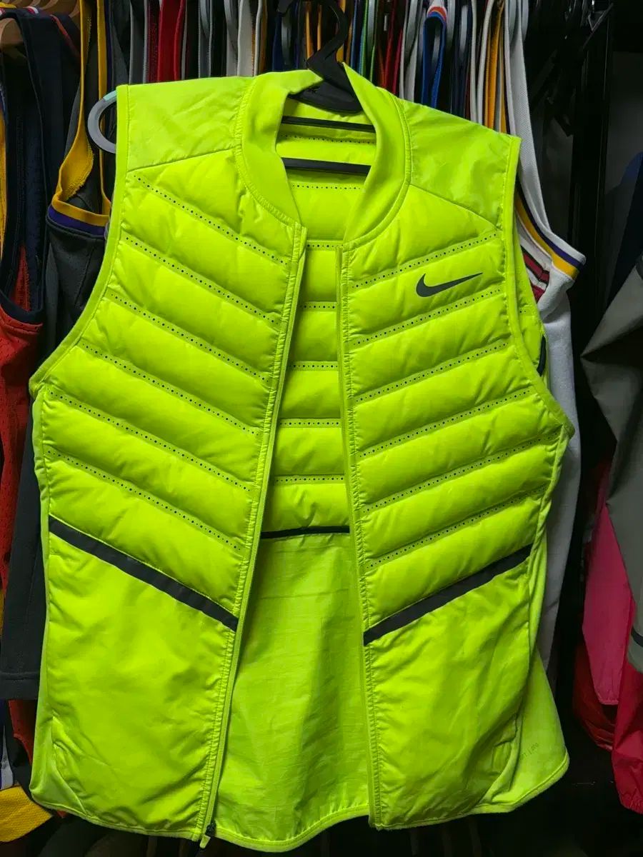 ナイキ エアロ スイフト 800 蛍光 ベスト