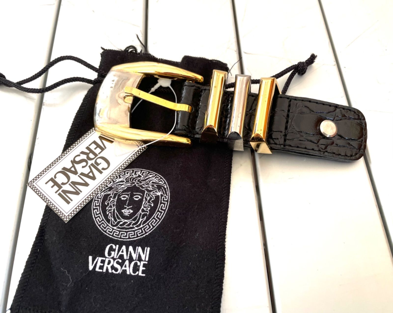 未使用 タグカバー袋付 VERSACE ヴェルサーチベルト バックル ブラック レザー シルバー ゴールド メルカリ
