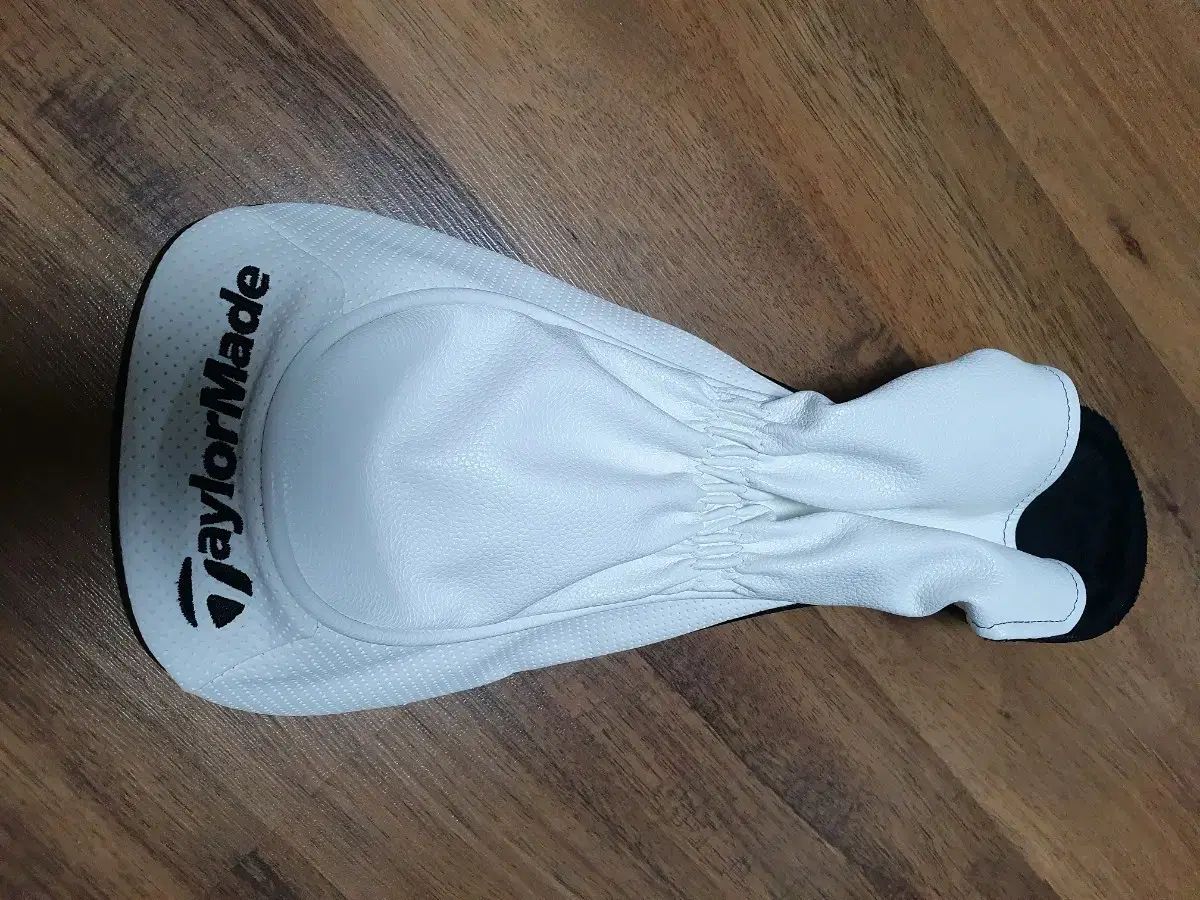 テーラーメイド QI 10 限定品 ドライバーカバー テーラーメイド Qi10