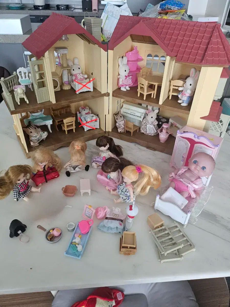 オランダHooijkaas社製、純銀835S『ミニチュア・ヨーヨーする子供』 オランダHooijkaas社製、純銀835S『ミニチュア・ヨーヨーする子供
