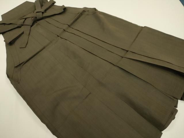 平和屋着物○男性 馬乗り袴 紬地 縞 涅色 正絹 逸品 DAAT1191tw