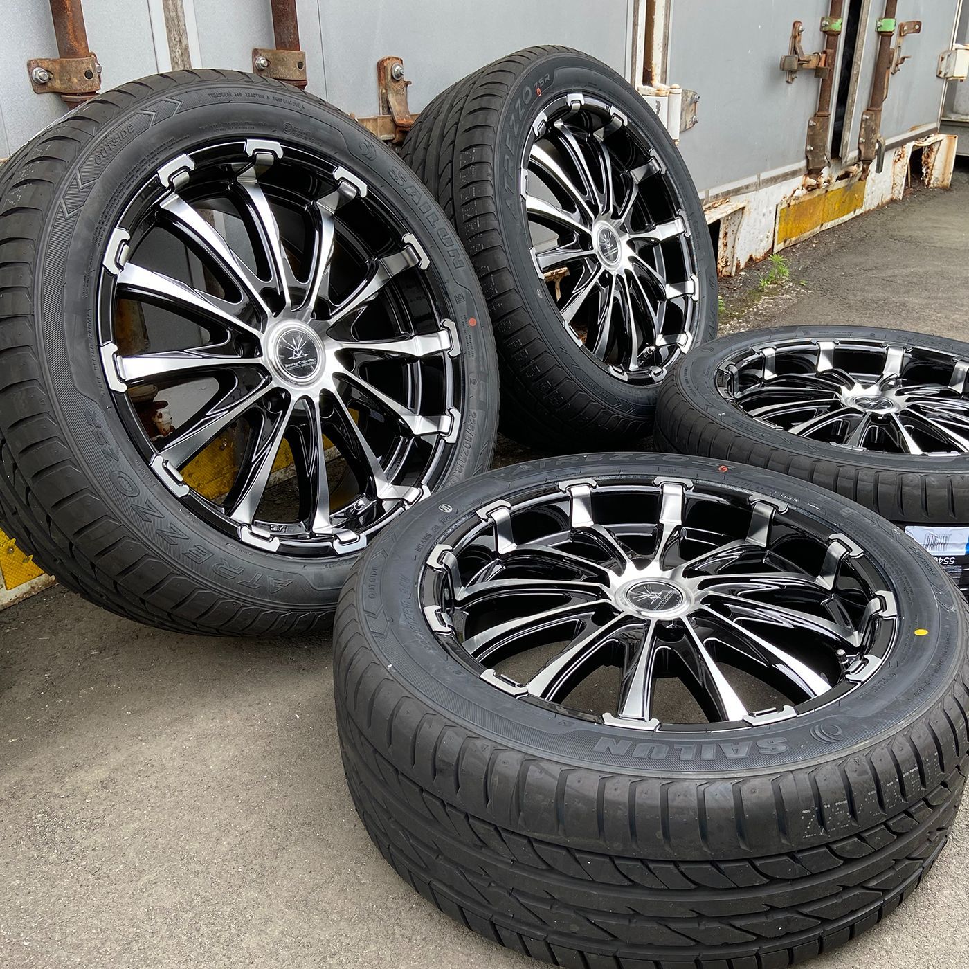 18インチ タイヤホイールセット