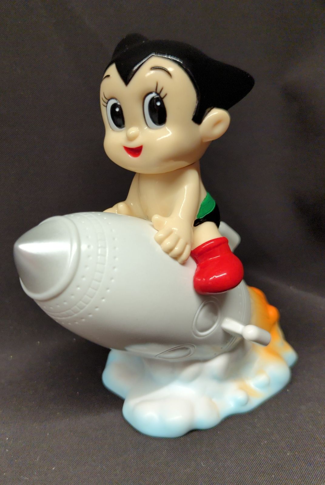 SECRETBASE PORTER ロケット鉄腕アトム ポーターカラーの「鉄腕アトム」ソフビ人形が登場、シークレット