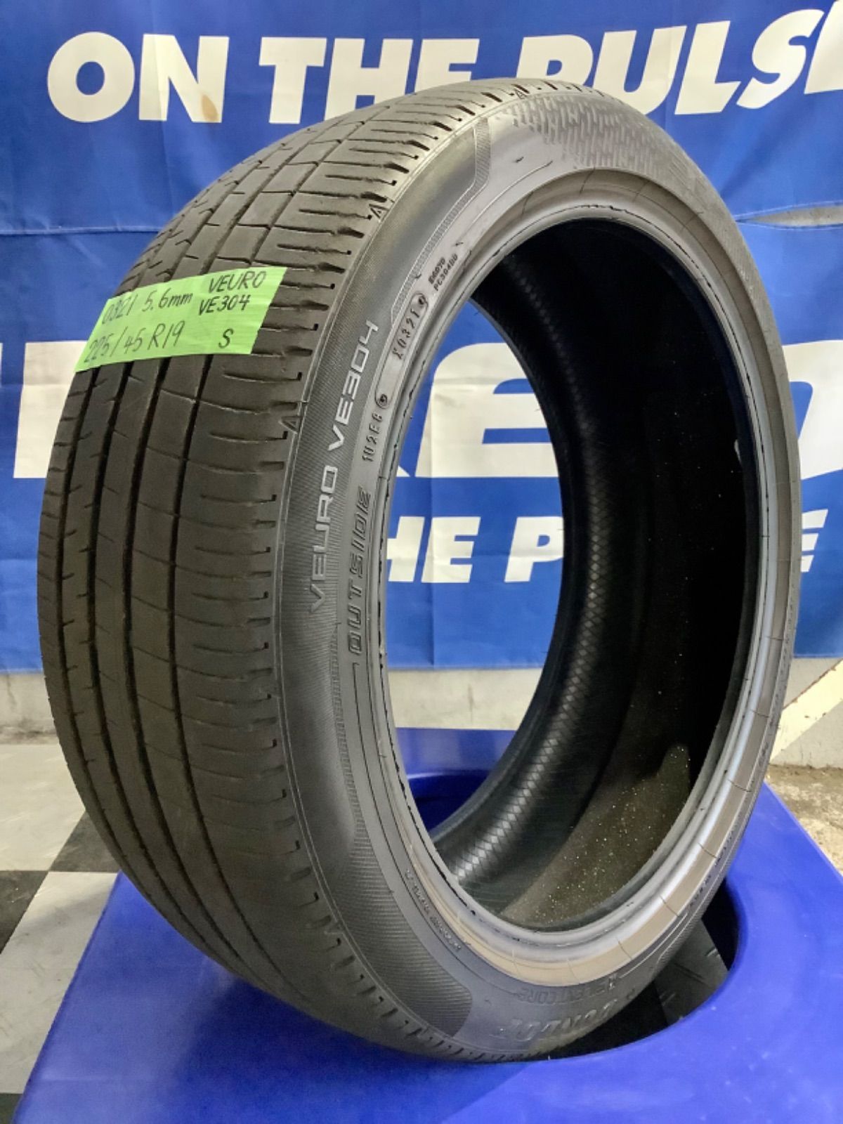 送料込み］225/45R19 DUNLOP VEURO VE304 ダンロップ ビューロー