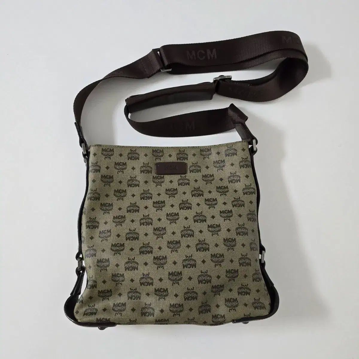 MCM ヴィセトス クロスバッグ バッグ