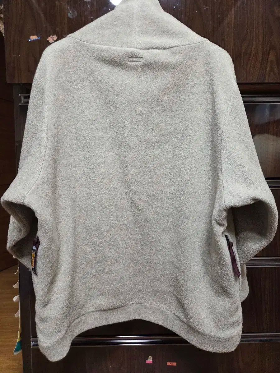 キャピタル kapital リバースフリース ハイネックポンチョ オリーブ