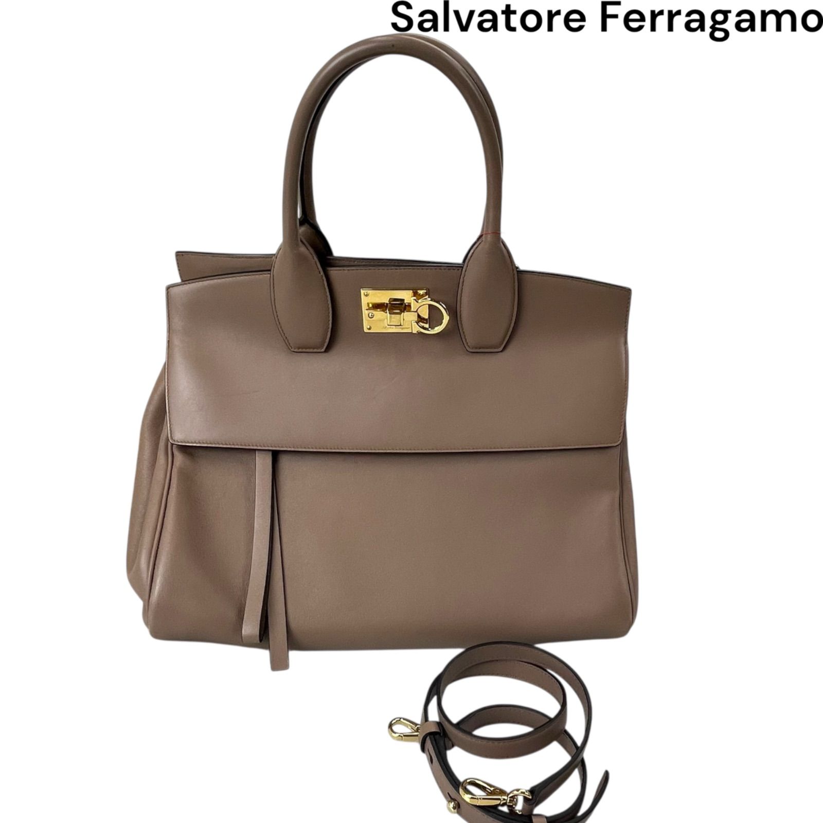 ○サルヴァトーレフェラガモ Salvatore Ferragamo スタジオ 2WAY 