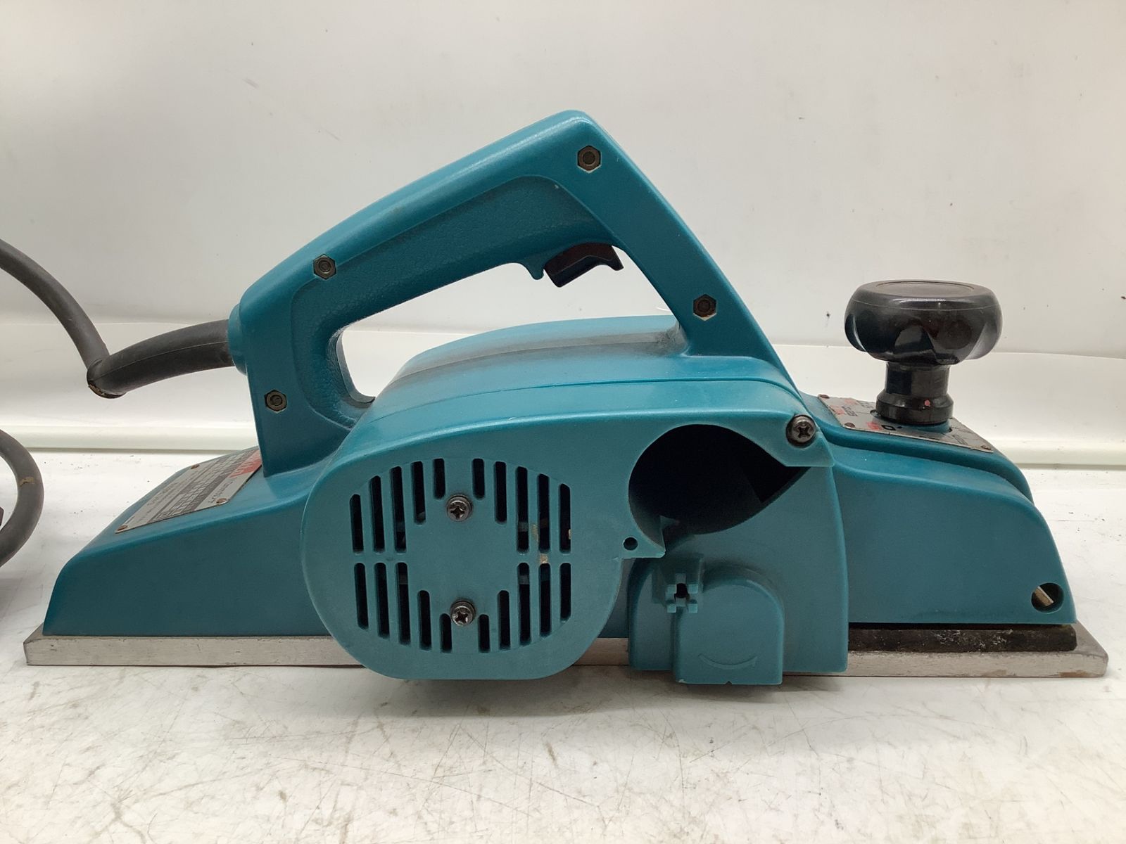 中古品】☆Makita/マキタ 110mm電気カンナ 1911B 替刃式仕様