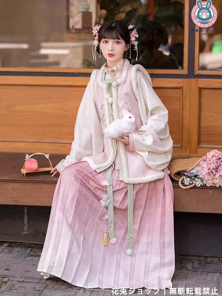 HF-124美しい花刺繍 宮廷風漢服