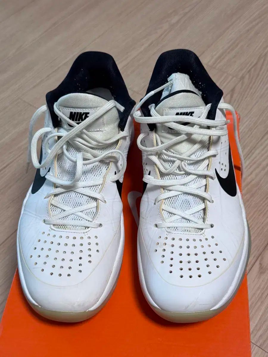 ハイパーアタック バスケットシューズ