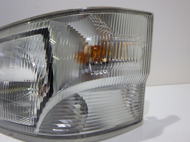 ヘッドライト左右 S200P