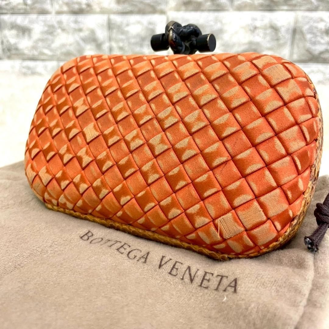 BOTTEGA VENETA ボッテガ ノット クラッチバック イントレチャート
