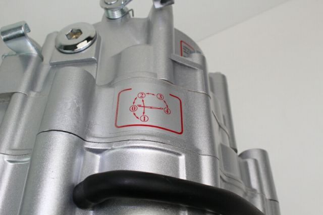 大好評販売中！ 150ccエンジンレーシングタイプ スピードシルバー