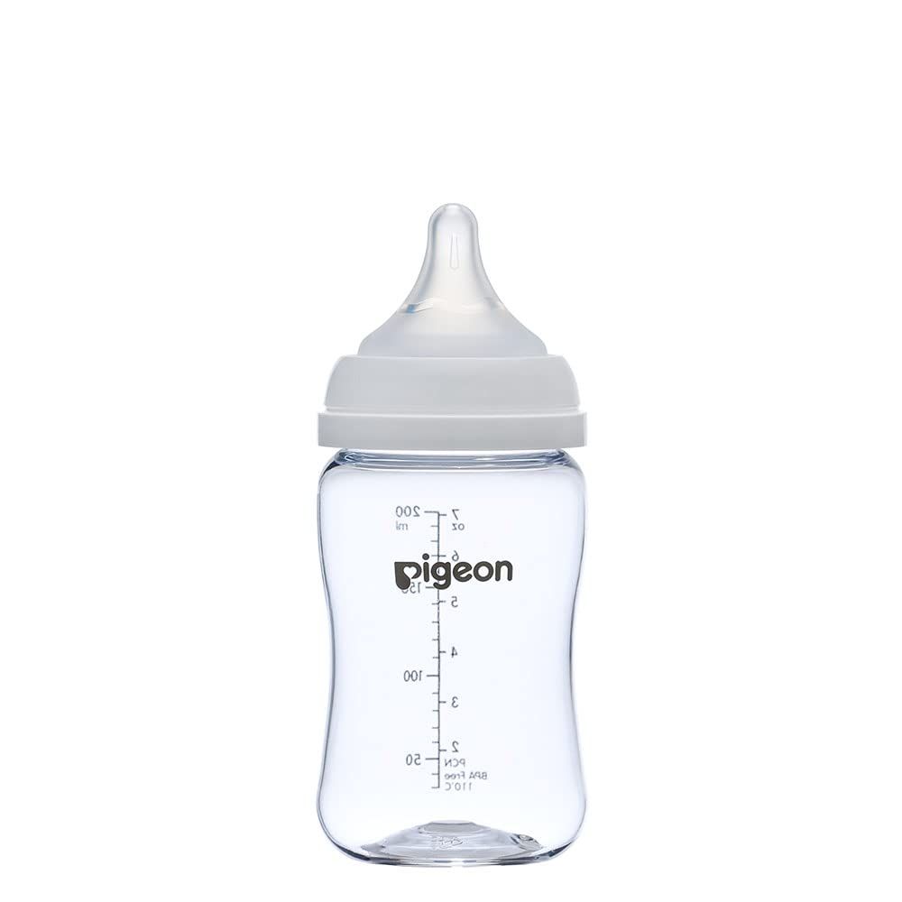 ピジョン 母乳実感 哺乳びん 200ml 軽くて割れにくいプラスチック製 ガラスの様な な透明度 T-Ester ロゴ 200ml