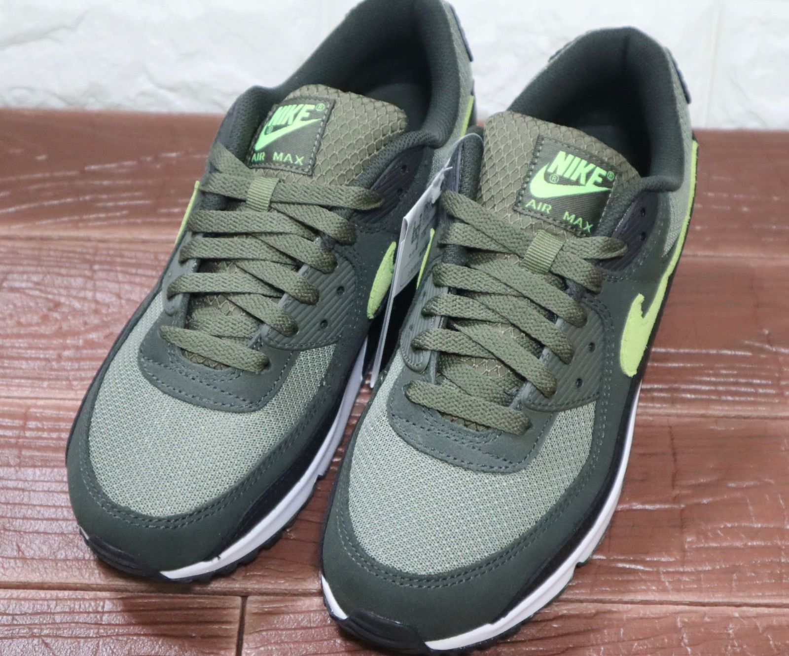 新品 NIKE ナイキ AIR MAX 90 エアマックス90 Medium Olive/Volt ...