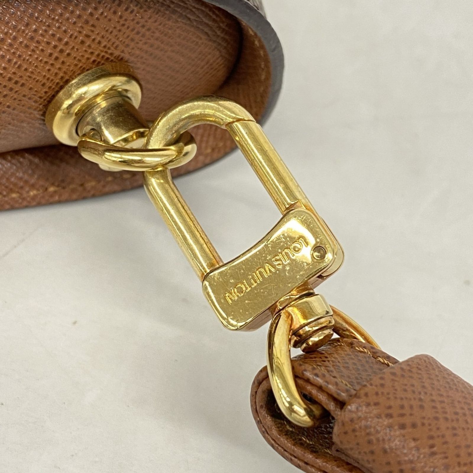 クラッチバッグ