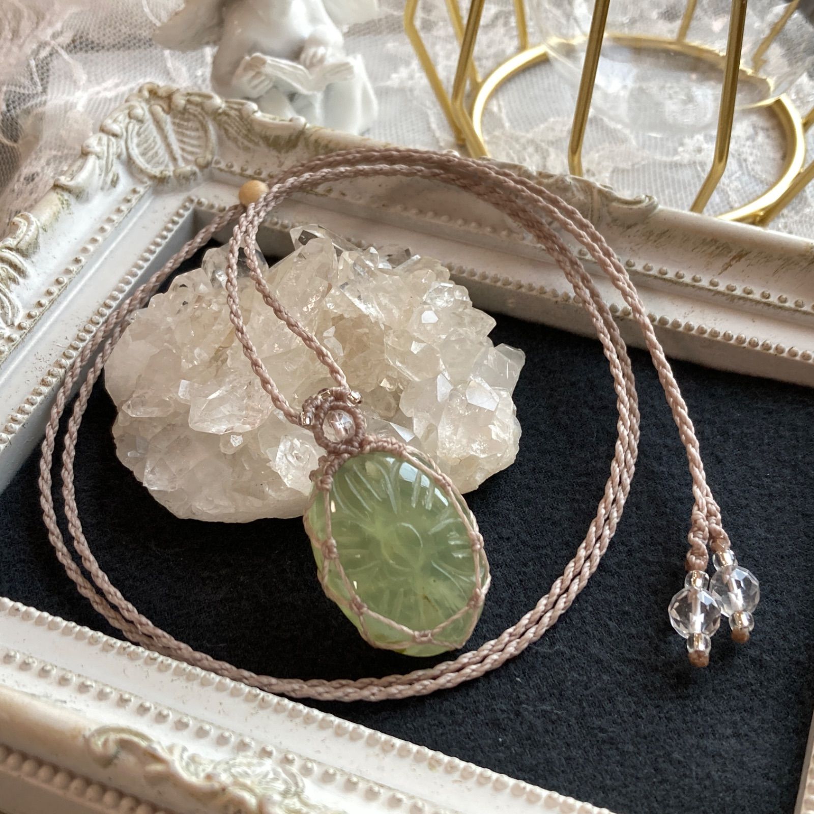 シトリンとプレナイトのマクラメ編み 天然石ネックレス